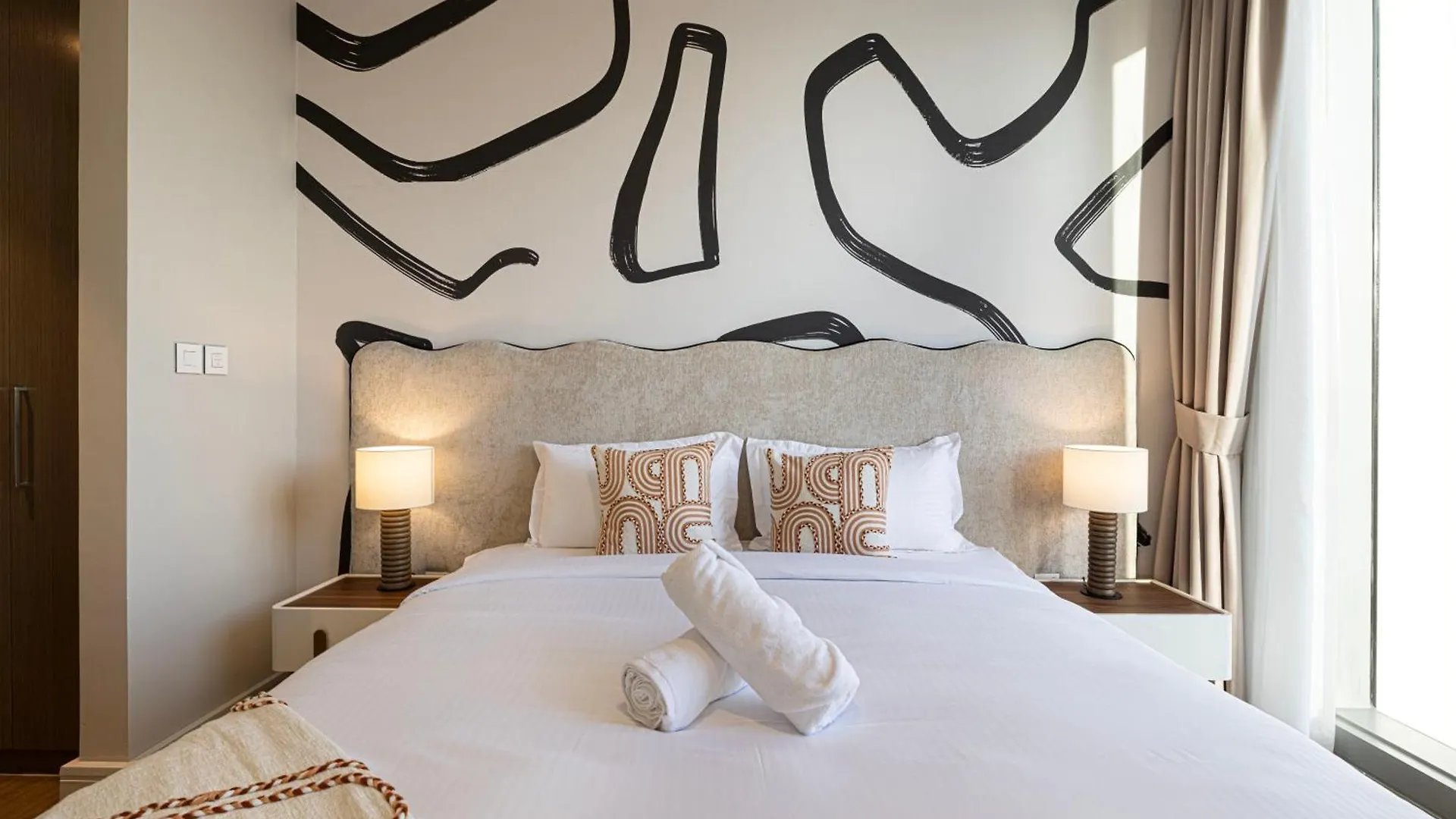Magnificent - Cozy 2 Bhk Retreat In Downtown Dubai Apartment