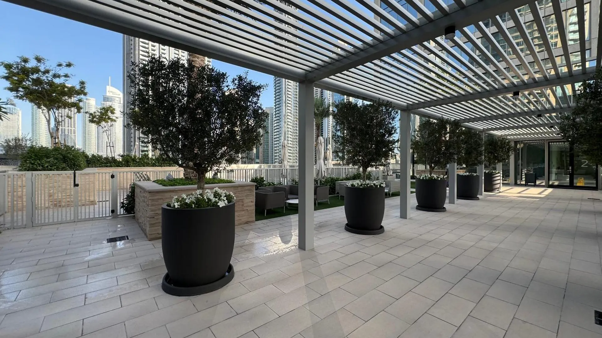 Magnificent - Cozy 2 Bhk Retreat In Downtown Dubai Apartment