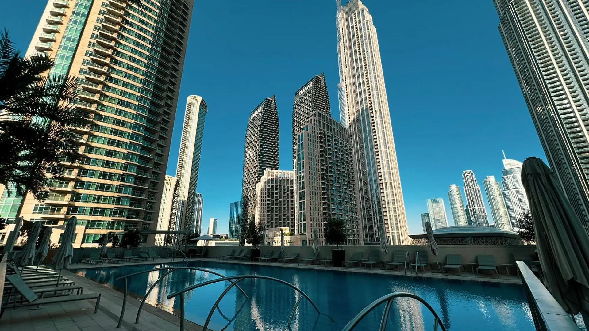 Magnificent - Cozy 2 Bhk Retreat In Downtown Dubai Apartment